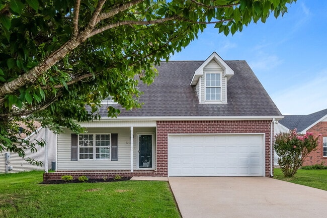 property at 1611 St Andrews Dr