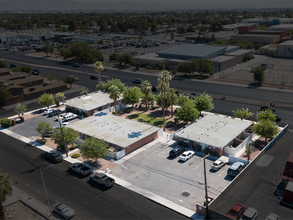 255 N Decatur Blvd in Las Vegas, NV - Building Photo - Building Photo