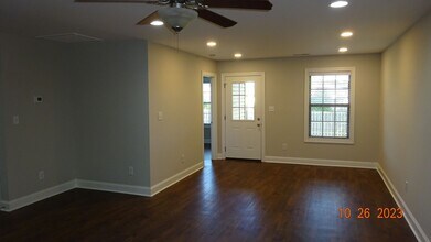 1052 Frazier St in Athens, AL - Building Photo - Building Photo