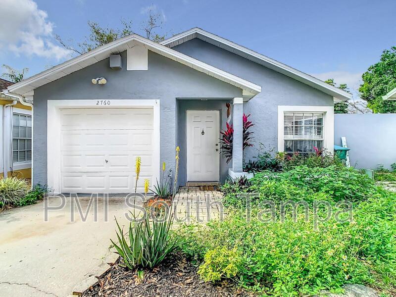 2760 Braham Ct in Palm Harbor, FL - Building Photo