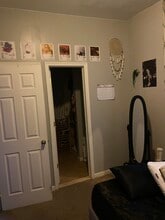 1726 Moore St, Unit Private bathroom in room in Philadelphia, PA - Building Photo - Building Photo