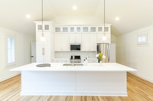 2213 Belmont Blvd, Unit B in Nashville, TN - Foto de edificio - Building Photo