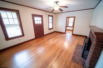 1025 SW 5th Ave in Gainesville, FL - Building Photo - Building Photo