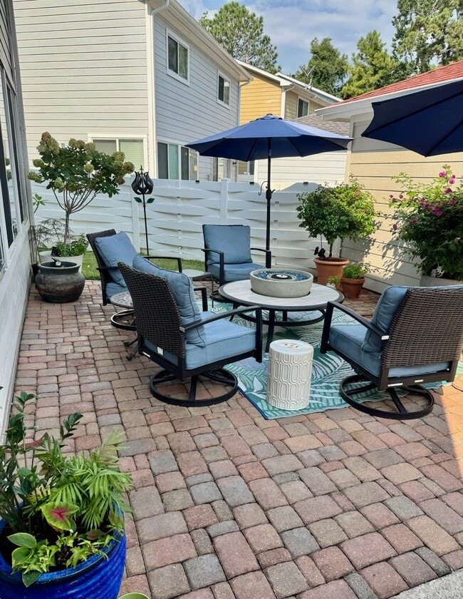 6118 Spruce Bough Ct