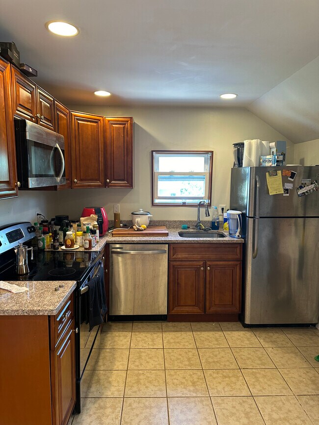 52 Vinton St in Providence, RI - Building Photo - Building Photo