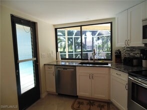 4011 SW 2nd Ave in Cape Coral, FL - Building Photo - Building Photo