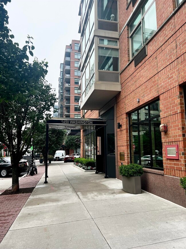 property at 1450 Washington St