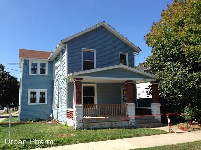 1301 Davis Ave NW in Grand Rapids, MI - Building Photo