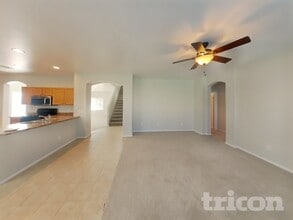 10668 E Lupine Ln in Florence, AZ - Foto de edificio - Building Photo