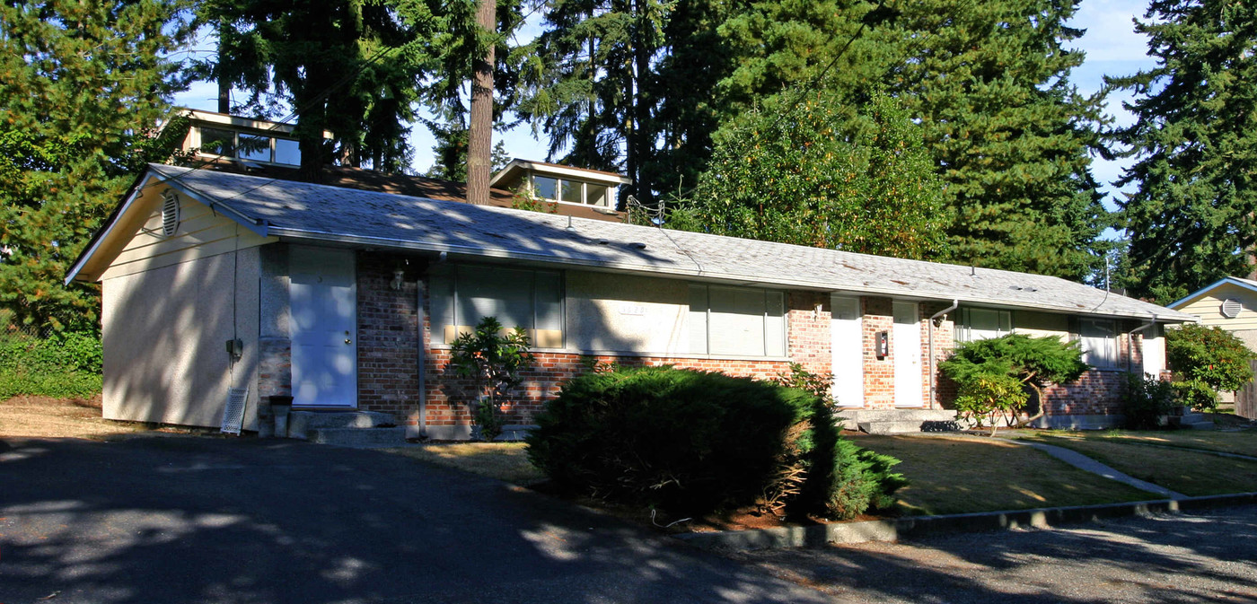 Timber Lane Apartments in Lynnwood, WA - Building Photo