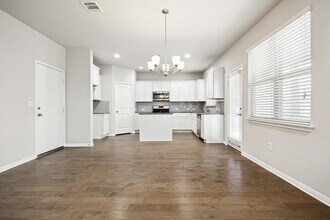 252 Santa Maria St in Georgetown, TX - Building Photo - Building Photo