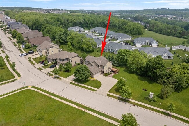 407 Century Oak Dr in Waukesha, WI - Building Photo - Building Photo