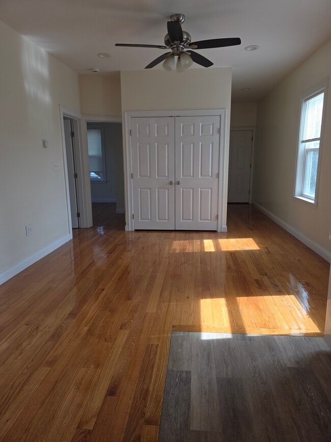 92 Lucerne St, Unit 2 in Boston, MA - Building Photo - Building Photo