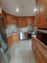 191 Queen St in Moncton, NB - Building Photo - Building Photo