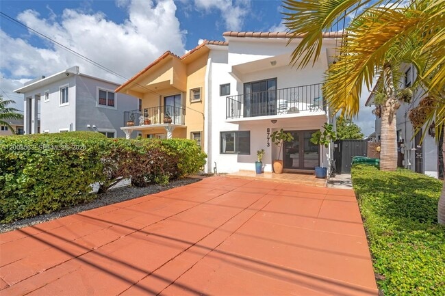 property at 8773 SW 36th St