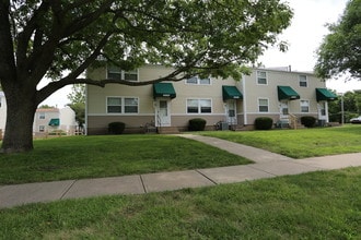 Parvin Estates in Kansas City, MO - Foto de edificio - Building Photo