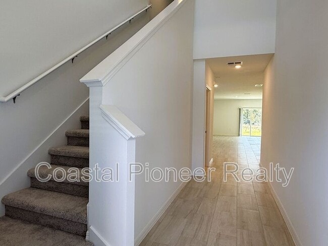 17614 Pleasantview Blvd in Land O Lakes, FL - Foto de edificio - Building Photo