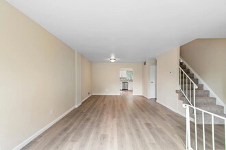 1630 Forest Hill Rd in Staten Island, NY - Building Photo - Building Photo