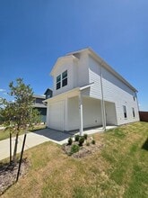 12156 Morgan Dr in Aubrey, TX - Building Photo - Building Photo
