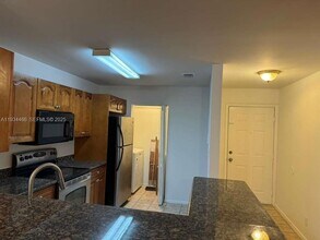 11211 W Atlantic Blvd, Unit 208 in Coral Springs, FL - Building Photo - Building Photo