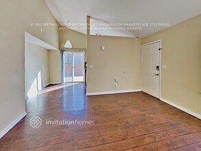 17579 E Temple Dr in Aurora, CO - Building Photo - Building Photo