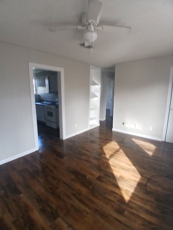 106 S Davis St, Unit 2E in New Boston, TX - Building Photo - Building Photo