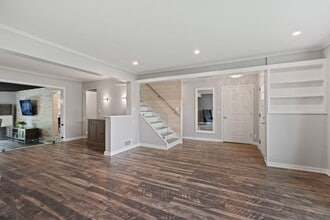 4001 Walters Ave in Northbrook, IL - Building Photo - Building Photo