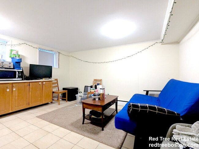 19 Brighton Ave, Unit B in Boston, MA - Foto de edificio - Building Photo