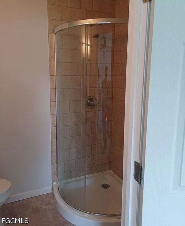 9 Hamlin Ct in Lehigh Acres, FL - Building Photo - Building Photo