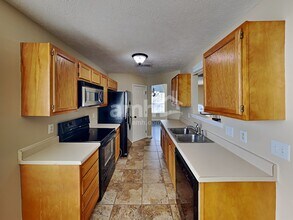 1602 Twin Ledge Ct in La Vergne, TN - Building Photo - Building Photo