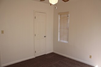 1141 South Ave in Turlock, CA - Building Photo - Building Photo