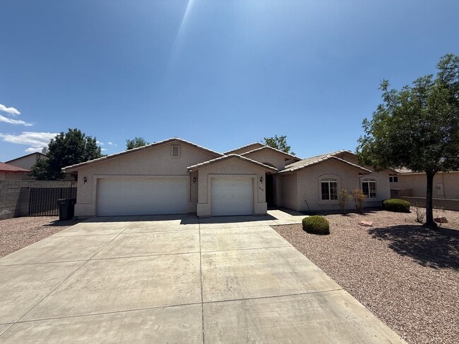 property at 3208 Jennifer Ave