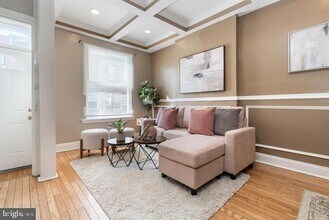 129 N Curley St in Baltimore, MD - Building Photo - Building Photo