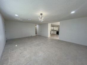 4518 Rosedale Ave in Las Vegas, NV - Building Photo - Building Photo