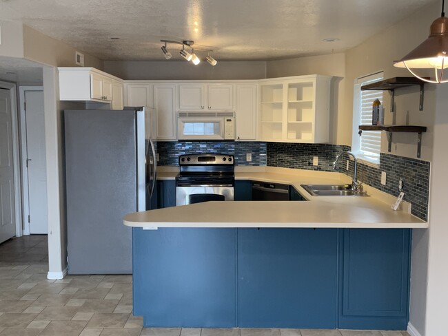 162 W Daybreak Ln, Unit 162 W Daybreak Lane in Saratoga Springs, UT - Foto de edificio - Building Photo