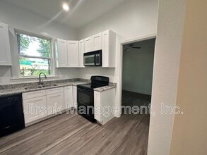 102 7th St SW in Paris, TX - Building Photo - Building Photo