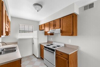 South Hill (Highland Park) in Birmingham, AL - Foto de edificio - Interior Photo