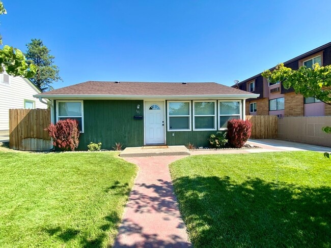 property at 107 W Fremont Ave