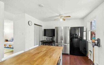 184 Mt Hope Dr in Albany, NY - Building Photo - Building Photo