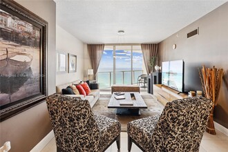 16699 Collins Ave, Unit 1904 in Sunny Isles Beach, FL - Building Photo - Building Photo