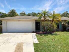 4829 Montevista Dr in Sarasota, FL - Building Photo