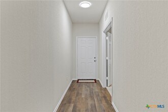 808 Beacon Hts in Seguin, TX - Building Photo - Building Photo