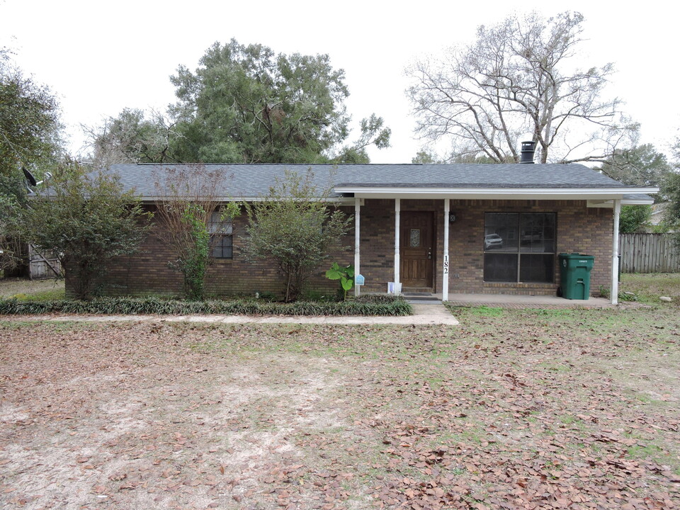 182 John King Rd in Crestview, FL - Building Photo