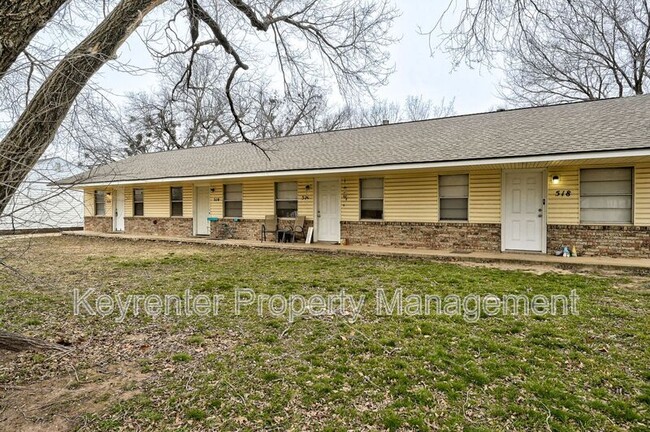 512 N Ponca Ave in Norman, OK - Foto de edificio - Building Photo