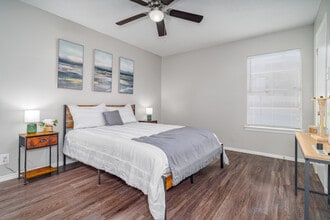 Calypso Apartments in San Antonio, TX - Building Photo - Interior Photo