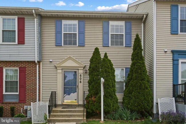 property at 606 Ransom Ct