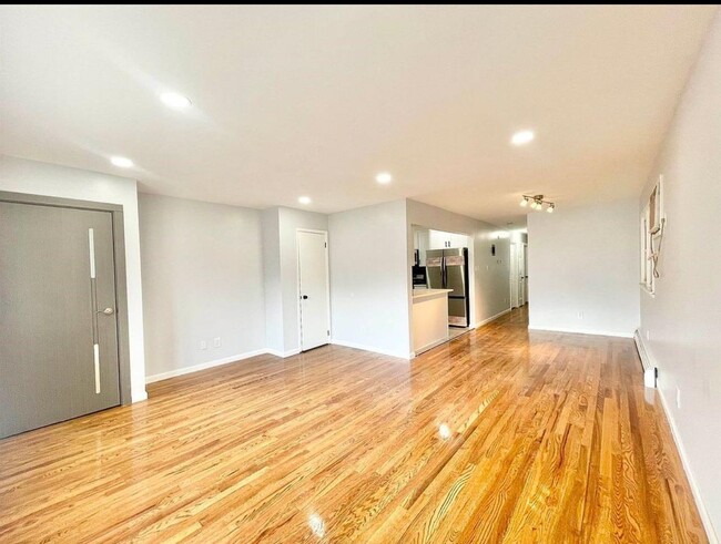 13 Silver St in Bayonne, NJ - Building Photo - Building Photo