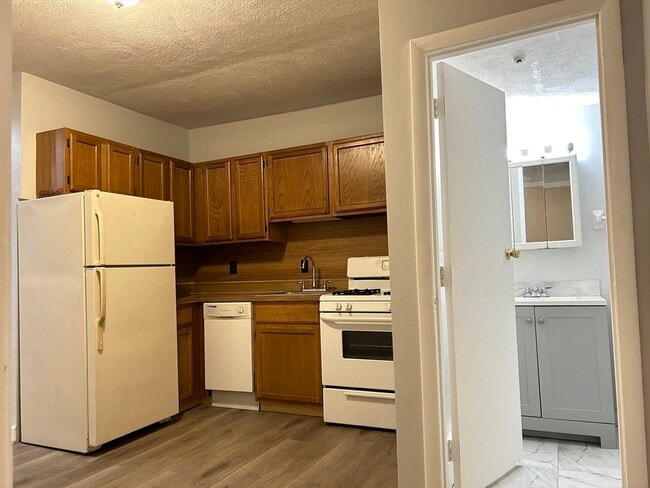 318 Granite St in Quincy, MA - Building Photo - Building Photo