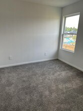 16783 N Marie Vlg Dr in Conroe, TX - Building Photo - Building Photo