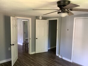 632 Highway 164 in Haughton, LA - Foto de edificio - Building Photo